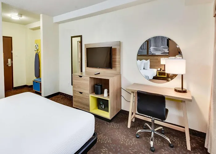 Cheap hotels Days Inn By Wyndham Washington Dc/Connecticut Avenue